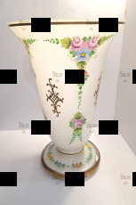 Ваза винтажная  "Цветочный орнамент" Чехия,период СССР (Белое Молочное стекло, роспись) - Biblion.shop 